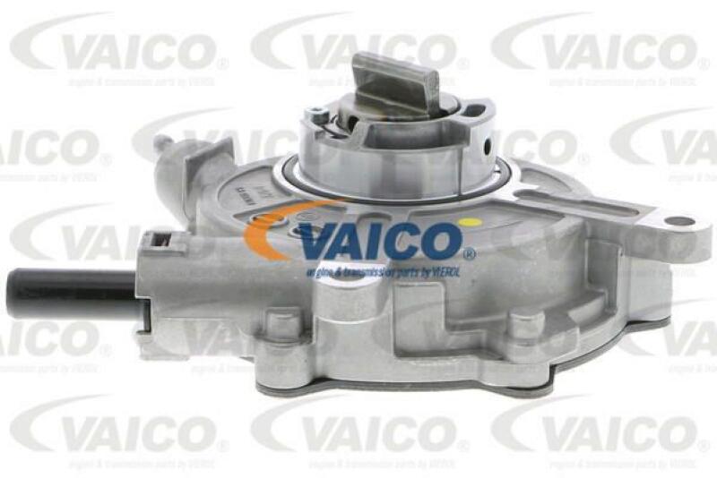 VAICO Vacuum Pump, braking system Green Mobility Parts