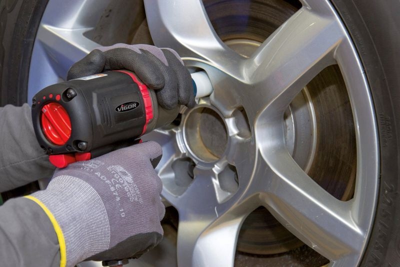 VIGOR Impact Wrench (compressed air)