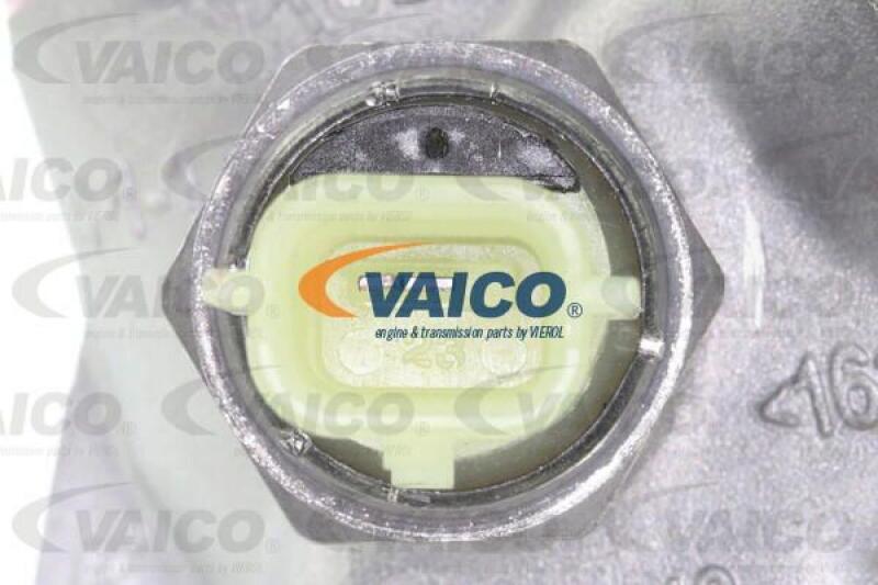 VAICO Housing, oil filter Original VAICO Quality